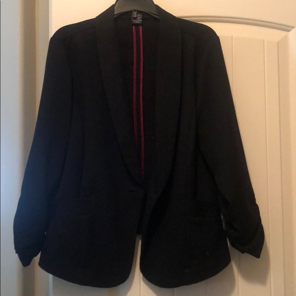 Women’s black business jacket.  Great condition